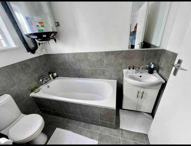 1 BEDROOM PROPERTY TO RENT IN KEMPENVILLE